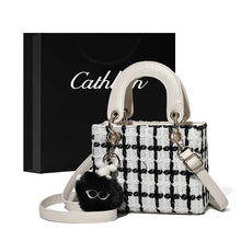 Load image into Gallery viewer, Luxury Hangbag - {{ shop_name}} varyfun
