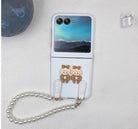 Fashion Cute Diy Giraffe Girl Pearl Short Chain Case For Motorola 40 Ultra Case 2023 Moto Razr 2022 Cover 40ultra - mycasety2023 Mycasety