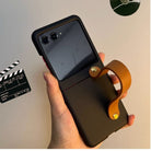 Fashion Cute Diy Giraffe Girl Pearl Short Chain Case For Motorola 40 Ultra Case 2023 Moto Razr 2022 Cover 40ultra - mycasety2023 Mycasety